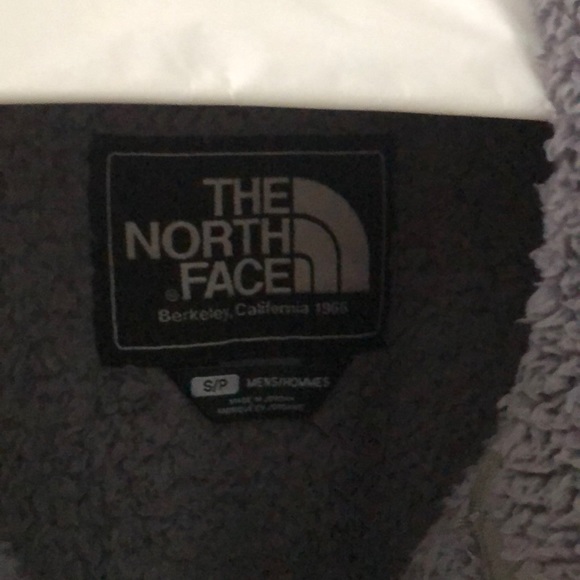 North face jacket - Picture 4 of 4